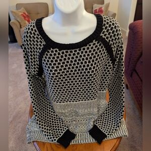 Maglia Black and White Crew Neck Cotton-Blend Sweater, Size S - NEW